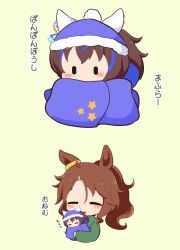  2girls animal_ears blue_hair blue_hat blush_stickers brown_background brown_hair chibi closed_eyes commentary_request daitaku_helios_(umamusume) ears_through_headwear fur-trimmed_headwear fur_trim gomashio_(goma_feet) green_shirt hat highres horse_ears long_sleeves mejiro_palmer_(umamusume) multicolored_hair multiple_girls nightcap ponytail shirt side_ponytail simple_background sleeping star_(symbol) streaked_hair translation_request umamusume white_hair zzz 