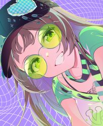  1girl absurdres baseball_cap black_hat blush brown_hair collarbone commentary glasses green-framed_eyewear green-tinted_eyewear green_eyes grin hat highres korean_commentary long_hair looking_at_viewer lovett35 purple_background round_eyewear scarf shirt short_sleeves smile solo sunglasses tinted_eyewear upper_body viichan virtual_youtuber waktaverse yellow-tinted_eyewear 