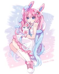  1girl blue_eyes blue_hair bow candy closed_mouth commentary cosplay dress food full_body hair_bow hair_ornament hatsune_miku highres lollipop lollipop_in_mouth long_hair looking_at_viewer mouth_hold multicolored_hair number_tattoo pink_bow pink_hair pink_shoes poke_ball poke_ball_(basic) pokemon pokemon_(creature) shoes sleeveless sleeveless_dress socks solo_focus sylveon sylveon_(cosplay) tattoo two-tone_hair vocaloid white_dress white_socks x_hair_ornament yuewishies 