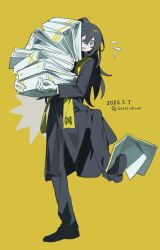  1boy :d absurdres aqua_eyes artist_name balancing binder black_coat black_hair black_pants black_shoes carrying chinese_commentary coat commentary_request dated dieci_association_south_uniform flying_sweatdrops full_body gloves high_ponytail highres holding holding_binder hong_lu_(project_moon) leg_up limbus_company long_hair long_sleeves male_focus one_eye_closed open_mouth pants photo-referenced ponytail project_moon satelinknot shoes simple_background smile solo stack standing standing_on_one_leg stole very_long_hair white_gloves yellow_background yellow_stole 