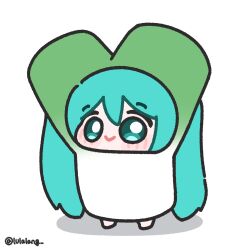  1girl :> blue_eyes blue_hair chibi chibi_only closed_mouth commentary_request double-parted_bangs food_costume full_body hatsune_miku highres korean_commentary long_hair lulalang simple_background smile solo spring_onion standing twintails twitter_username vocaloid white_background 