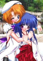  2000s_(style) 2girls ;d back_bow beret black_thighhighs blue_eyes blue_hair blunt_bangs blunt_ends blurry blurry_background bow bowtie commentary_request depth_of_field dress eyelashes fingernails furude_rika hakama hakama_skirt hands_on_another's_arm happy hat higurashi_no_naku_koro_ni hime_cut hug hug_from_behind japanese_clothes kamukamu_(kazewatari) kimono light_blush long_hair long_sleeves looking_at_viewer medium_hair miko multiple_girls one_eye_closed open_mouth orange_hair parted_bangs partial_commentary puffy_short_sleeves puffy_sleeves purple_bow purple_bowtie red_bow red_bowtie red_hakama ryuuguu_rena short_sleeves side_slit sidelocks skirt smile standing thigh-highs upper_body violet_eyes white_dress white_hat white_kimono wide_sleeves wristband 