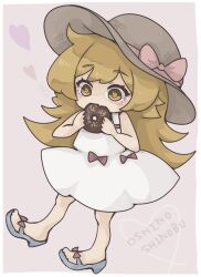  1girl blonde_hair bow brown_hat chocolate_donut commentary deformed doughnut dress eating fang food food_in_mouth full_body harukairo hat hat_bow heart high_heels holding holding_food long_hair looking_at_viewer monogatari_(series) oshino_shinobu pink_bow skin_fang sleeveless sleeveless_dress solo sun_hat untranslatable_commentary white_dress yellow_eyes 