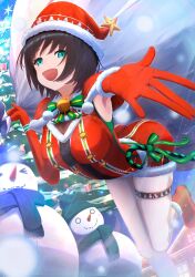  1girl :d \||/ alternate_costume aoi_erika aqua_eyes beanie bell black_hair black_scarf boots bow bowtie breasts christmas christmas_tree commentary_request dress dutch_angle elbow_gloves eyelashes foot_out_of_frame foreshortening fringe_trim fur-trimmed_boots fur-trimmed_dress fur-trimmed_gloves fur-trimmed_headwear fur_trim gloves green_bow green_bowtie green_scarf hair_between_eyes hands_up happy hat hat_ornament heaven_burns_red highres holding holding_sack jingle_bell large_breasts looking_at_viewer medium_hair neck_bell night open_mouth outdoors pantyhose psy_(artist) red_boots red_dress red_gloves red_hat sack santa_costume santa_dress santa_hat scarf short_dress smile snowing snowman solo standing standing_on_one_leg star_(symbol) star_hat_ornament thigh_strap white_pantyhose winter 