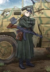  1girl armored_personnel_carrier armored_vehicle artist_name assault_rifle bag belt black_boots black_hat blonde_hair boots bow brown_bag brown_belt camouflage camouflage_paint closed_mouth coat combat_boots commentary crossed_arms day desert_camouflage earrings full_body german_commentary goggles goggles_on_headwear grass green_coat green_eyes green_hat green_jacket gun gun_sling hair_bow hat highres jacket jewelry leichter_panzerspahwagen long_hair long_sleeves looking_to_the_side low_ponytail machine_gun mg34 mg_g military military_coat military_hat military_uniform military_vehicle mkb42 motor_vehicle nose original outdoors peaked_cap plain_epaulettes ponytail reichsadler rifle sdkfz_222 shovel solo tsurime two-tone_hat watch watch weapon wehrmacht world_war_ii yellow_bow 