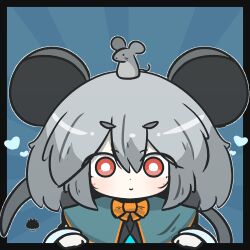  1girl animal animal_ears animal_on_head black_border black_dress blue_background blue_capelet border bow capelet closed_mouth commentary_request dress grey_hair hair_between_eyes heart highres mouse_(animal) mouse_ears mouse_girl mouse_tail nazrin on_head orange_bow red_eyes short_eyebrows smile solo sunburst sunburst_background tail thick_eyebrows touhou uni_souchou 