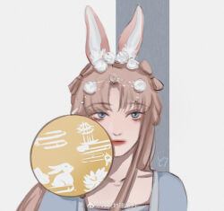  1girl aegyo_sal animal_ear_fluff animal_ears beads blue_eyes blue_hanfu bow-shaped_hair brown_hair chinese_clothes chinese_commentary closed_mouth collarbone commentary_request crescent crescent_hair_ornament double_bun expressionless faint_moon_dew_(shining_nikki) flower grey_background hair_beads hair_bun hair_ornament hand_fan hanfu highres lipstick long_hair long_sidelocks lotus makeup nikki_(series) nostrils parted_bangs pom_pom_(clothes) pom_pom_hair_ornament rabbit rabbit_ears rabbit_girl red_lips shining_nikki sidelocks solo taoyan_diqiu_zhongli tuanshan upper_body very_long_hair watermark weibo_watermark 