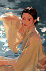  1girl black_hair brown_sash caustics chinese_clothes chinese_commentary commentary_request derivative_work highres looking_to_the_side original parted_hair ringpullwww robe solo upper_body water watermark weibo_watermark white_robe wide_sleeves 