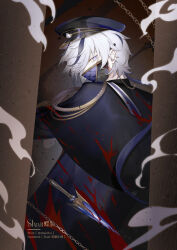  1boy aiguillette artist_name black_cape black_hair black_hat blade_(nu_carnival) blood blood_on_clothes blood_on_face blood_spray brown_background cape chain commentary_request dagger facebook_username from_behind gem gold_chain hair_over_one_eye hat highres knife light_particles long_hair looking_at_viewer looking_back male_focus mask mouth_mask multicolored_hair nu_carnival official_alternate_costume peaked_cap plurk_username rattail shaiichu smoke solo spiked_ear_piercing spiked_mask streaked_hair very_long_hair violet_eyes weapon white_gem white_hair wolf_cut 