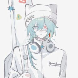  1boy alternate_costume anaxa_(honkai:_star_rail) animal_hat aqua_hair badge blue_eyes cat_hat character_badge chinese_commentary clothes_writing commentary_request earrings expressionless eyepatch guitar_case hair_between_eyes hair_over_shoulder hand_up hat headphones headphones_around_neck high_collar highres holding honkai:_star_rail honkai_(series) instrument_case jacket jewelry jingmianbo729 long_hair male_focus one_eye_covered simple_background single_earring solo track_jacket white_background white_hair white_jacket 