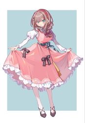  1girl belt black_bow black_shoes blue_background blush bow braid breasts brown_hair commentary dress full_body green_eyes grey_belt hair_ornament hairband hairclip hewdrawobake highres long_hair long_sleeves looking_at_viewer nijisanji open_mouth pantyhose pink_dress red_hairband shoes smile solo suzuhara_lulu untranslatable_commentary virtual_youtuber white_background white_pantyhose 