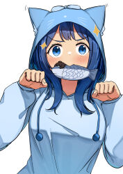  1girl absurdres animal_hood animalization blue_eyes blue_hair blue_hoodie cat_hood commentary_request fish_in_mouth highres hood hood_up hoodie jyuunen-kun long_hair looking_at_viewer make_heroine_ga_oo_sugiru! nukumizu_kazuhiko paw_pose solo sparkle white_background yanami_anna 