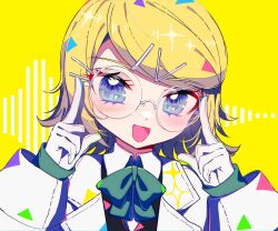  04_fujino9 1girl adjusting_eyewear alternate_costume blonde_hair blue_eyes bow bowtie coat commentary_request glasses gloves green_bow green_bowtie hair_ornament hairclip highres index_finger_raised kagamine_rin looking_at_viewer open_mouth parallel_hairclips round_eyewear short_hair upper_body vocaloid white_coat white_gloves yellow_background 