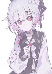  1girl belt beret black_choker black_coat black_hat center_frills choker coat collared_coat commentary flower flower-trimmed_sleeves frills gradient_hair hair_flower hair_ornament hat hat_flower hat_ribbon highres jm5s6 long_sleeves looking_at_viewer mahou_shoujo_no_majo_saiban multicolored_hair neck_ribbon pink_eyes pink_hair puffy_sleeves ribbon sakuraba_ema shirt short_hair simple_background sleeveless sleeveless_coat solo untranslatable_commentary upper_body white_background white_flower white_hair white_ribbon white_shirt white_sleeves x_hair_ornament 
