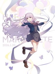  1girl :d absurdres balloon blue_jacket brown_shoes butterfly_balloon character_name chinese_commentary collared_shirt commentary_request dated dress green_eyes grey_dress grey_socks happy_birthday heart_balloon highres holding holding_balloon jacket kneehighs leg_up long_hair long_sleeves looking_at_viewer love_live! love_live!_superstar!! neck_ribbon open_clothes open_hand open_jacket open_mouth outstretched_arms pinafore_dress pleated_dress purple_hair red_ribbon ribbon ruoguiling school_uniform shirt shoes short_dress simple_butterfly sleeveless sleeveless_dress smile socks solo spread_arms text_background very_long_hair wavy_hair white_shirt wien_margarete winter_uniform yuigaoka_school_uniform 