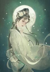 1girl absurdres baichuan_baichuan black_eyes black_eyeshadow black_hair chinese_clothes closed_mouth cowboy_shot dangle_earrings earrings eyeshadow falling_petals fingernails flower full_moon hand_fan hanfu highres honglou_meng jewelry lin_daiyu_(honglou_meng) lips long_hair looking_at_viewer makeup moon petals red_lips sad solo tassel white_flower white_petals 