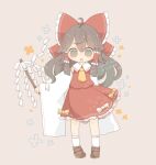  1girl :o ascot bow brown_hair chibi detached_sleeves gohei hair_bow hair_tubes hakurei_reimu long_hair open_mouth red_bow ribbon-trimmed_sleeves ribbon_trim simple_background skirt solo standing touhou yaco_(nuitnotte) 