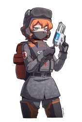  1girl artist_name backpack bag belt black_belt black_gloves black_helmet blue_eyes body_armor brown_bag camouflage commentary cropped_legs dart_gun english_commentary eyewear_on_head freckles gloves goggles goggles_on_headwear gun helldivers_(series) helmet highres holding holding_gun holding_weapon looking_at_viewer mask medium_hair military_medic mouth_mask orange_hair ringed_eyes seaf_soldier_(helldivers) simple_background solo surgical_mask tenescross textless_version urban_camouflage weapon white_background 