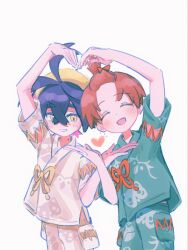  2boys :d ahoge arm_up black_hair bow brown_hair chinese_commentary closed_eyes commentary_request crossed_bangs florian_(pokemon) green_shirt green_shorts hair_between_eyes hair_bow hairband hand_up happy heart heart_arms heart_arms_duo highres kieran_(pokemon) male_focus mole mole_on_neck multiple_boys open_mouth pokemon pokemon_scarlet_and_violet qianzhi_(akv31dh8ypasgvx) shirt short_hair short_sleeves shorts simple_background smile topknot white_background yellow_eyes yellow_hairband 