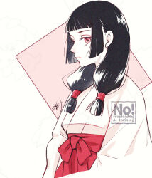  1girl black_hair blunt_bangs blunt_sidelocks breasts brown_eyes closed_mouth commentary_request cropped_torso from_side hakama iori_utahime japanese_clothes jujutsu_kaisen kimono long_hair long_sleeves looking_at_viewer low_twintails miko official_alternate_hairstyle ponytail red_hakama sidelocks sideways_glance signature simple_background small_breasts solo twintails two-tone_background watermark white_background white_kimono yozora_uyumi 