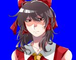  1girl ascot bangs blue_background bow brown_hair closed_mouth collared_shirt commentary_request cookie_(touhou) expressionless hair_between_eyes hair_bow hair_tubes hakurei_reimu highres looking_at_viewer medium_hair portrait red_bow red_eyes red_shirt reu_(cookie) shaded_face shirt sidelocks simple_background sleeveless sleeveless_shirt solo touhou yellow_ascot zerachin_(nicoseiga78314664) 