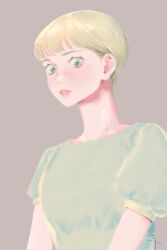  1girl blonde_hair blue_eyes commentary green_shirt grey_background let_ink pale_skin pink_lips pixie_cut puffy_short_sleeves puffy_sleeves re-blooming shirt short_hair short_sleeves solo untranslatable_commentary upper_body very_short_hair 