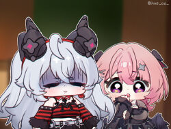  2girls bare_shoulders black_bow black_dress black_horns black_wings bow chibi chibi_only closed_eyes closed_mouth commentary crossed_bangs detached_sleeves dress grey_hair hair_between_eyes hair_bow hair_ornament hairclip horns hue_oo lindverne_sunbringer long_hair mechanical_horns medium_hair multiple_girls official_alternate_costume open_mouth pink_hair red_shirt remielle_dan remielle_dan_(moonlight_whispers) shaded_face shirt striped_clothes striped_shirt untranslatable_commentary violet_eyes wings zenless_zone_zero 