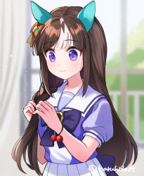  1girl animal_ears blush bow bowtie braid breasts brown_hair closed_mouth commentary_request ear_covers highres hokko_tarumae_(umamusume) horse_ears horse_girl long_hair matsui_haru multicolored_hair pleated_skirt puffy_short_sleeves puffy_sleeves purple_bow purple_bowtie purple_shirt sailor_collar sailor_shirt school_uniform shirt short_sleeves skirt smile solo streaked_hair tracen_school_uniform tying_hair umamusume violet_eyes white_hair white_sailor_collar white_skirt 