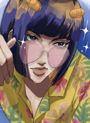  1boy blue_background blue_hair blunt_bangs bob_cut bruno_bucciarati closed_mouth commentary eyelashes glasses hair_ornament hairclip hawaiian_shirt highres jojo_no_kimyou_na_bouken looking_to_the_side male_focus pink-framed_eyewear shirt short_hair solo sparkle sweat umeko_(00_nro9) untranslatable_commentary upper_body vento_aureo yellow_shirt 