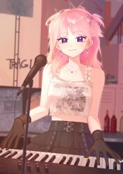  1girl black_gloves chinese_commentary chu_0618 closed_mouth commentary_request earrings eunha_(gfriend) gfriend gloves highres instrument jewelry keyboard_(instrument) long_hair looking_at_viewer microphone pink_hair playing_instrument playing_piano smile solo violet_eyes viviz 