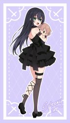  1girl absurdres back bare_back black_dress black_hair black_ribbon black_shoes black_thighhighs blush character_doll cuddling doll dress frilled_dress frills from_behind full_body green_eyes highres holding holding_doll holding_stuffed_toy hugging_doll hugging_object lloyd_(lloydistry091) long_hair looking_at_viewer looking_back open_mouth ribbon shoes short_dress simple_background single_thighhigh skirt sleeveless sleeveless_dress smile socks solo spleeny spleeny_(spleeny) standing stuffed_animal stuffed_toy thigh-highs thighs very_long_hair 