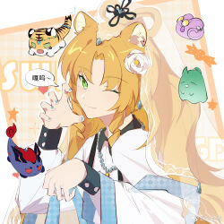  absurdres animal_ear_fluff animal_ears animalization arknights bead_necklace beads blonde_hair blue_nails ch'en_(arknights) character_name chinese_clothes chinese_commentary chinese_text claw_pose closed_mouth commentary_request dragon_bean_(arknights) fang feng_shou_xue flower green_eyes hair_flower hair_ornament highres hoshiguma_(arknights) jewelry lin_(arknights) long_hair looking_at_viewer mouse_(animal) nail_polish necklace official_alternate_costume one_eye_closed person_and_animalization see-through_clothes see-through_veil smile solo speech_bubble swire_(arknights) swire_the_elegant_wit_(a_prosperous_visage)_(arknights) swire_the_elegant_wit_(arknights) tiger_ears tiger_girl translation_request upper_body veil white_flower white_veil 