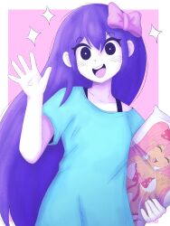  1girl alternate_eye_color aubrey_(headspace)_(omori) aubrey_(omori) black_eyes blue_shirt blush bow bra_strap bright_pupils collarbone commentary dakimakura_(object) double-parted_bangs english_commentary hair_between_eyes hair_bow highres holding holding_pillow long_hair long_shirt looking_at_viewer nrdeluxe omori open_mouth pillow pink_bow purple_hair shirt short_sleeves sidelocks smile solo sweetheart_(omori) t-shirt teeth tongue upper_body upper_teeth_only white_pupils 