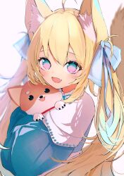  1girl :d animal animal_ear_fluff animal_ears animal_hug blonde_hair blue_eyes blush borrowed_character cape commentary_request dog double-parted_bangs fang film_grain fox_ears fox_girl from_side gradient_hair highres holding holding_animal long_hair multicolored_hair no_pupils open_mouth original pink_eyes raised_eyebrows sidelocks simple_background sleeves_past_fingers sleeves_past_wrists smile solo sui._(suikun) twintails upper_body very_long_hair white_cape 