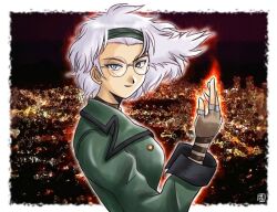  1990s_(style) 1girl bad_id border brown_gloves city commentary_request fingerless_gloves glasses gloves green_eyes green_hairband green_jacket grey_hair hairband hana_(hana_mo_arashi_mo) hand_up jacket lobelia_carlini long_sleeves looking_at_viewer open_mouth outside_border retro_artstyle round_eyewear sakura_taisen sakura_taisen_iii short_hair smile solo upper_body white_border 