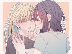  2girls absurdres black_shirt blonde_hair border cho_kaguya-hime! closed_mouth colored_inner_hair commentary eye_contact green_eyes green_hair grey_border grey_shirt highres holding_hands kaguya_(cho_kaguya-hime!) kousaka_0v0 long_hair looking_at_another multicolored_hair multiple_girls orange_background outline parted_lips ponytail purple_hair red_eyes sakayori_iroha shirt short_hair simple_background smile sweatdrop white_outline yuri 
