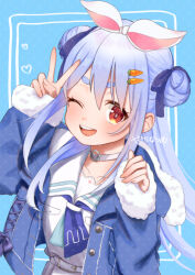  1girl 72me_yachi belt blue_background blue_hair blue_jacket blue_neckerchief blue_ribbon blue_sleeves carrot_hair_ornament choker collared_shirt double_bun food-themed_hair_ornament fur-trimmed_jacket fur_trim hair_bun hair_ornament hair_ribbon hands_up hololive jacket long_hair long_sleeves looking_at_viewer neckerchief one_eye_closed open_mouth orange_eyes ribbon sailor_collar shirt simple_background solo teeth upper_body upper_teeth_only usada_pekora usada_pekora_(casual) v white_choker white_shirt 