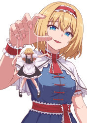  2girls absurdres alice_margatroid apron back_bow black_skirt black_vest blonde_hair blue_dress blue_eyes blush bow braid breasts capelet chinese_commentary commentary_request dress frilled_hairband frills hair_bow hairband highres kirisame_marisa long_hair mini_person minigirl missing_headwear multiple_girls open_mouth piaoluo_de_ying_huaban puffy_short_sleeves puffy_sleeves puppet_strings red_hairband red_sash sash short_sleeves side_braid simple_background single_braid skirt small_breasts smile touhou vest waist_apron waist_sash white_apron white_background white_bow white_capelet yellow_eyes 