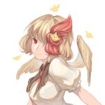  1girl animal animal_on_head bird bird_on_head bird_wings blonde_hair chick closed_mouth feathered_wings highres multicolored_hair niwatari_kutaka on_head puffy_short_sleeves puffy_sleeves red_eyes redhead shirt short_hair short_sleeves simple_background solo touhou two-tone_hair wb_yimo white_background white_shirt wings yellow_wings 