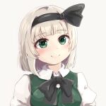  1girl bangs black_bow black_hairband black_ribbon blunt_bangs bow bowtie green_eyes green_vest hair_ribbon hairband highres konpaku_youmu puffy_sleeves ribbon shirt short_hair simple_background smile syamoji_cos touhou upper_body vest white_background white_shirt 