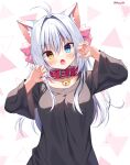  1girl aina_rive animal_ear_fluff animal_ears bangs bell black_shirt blue_eyes blush bow breasts cat_ears collar collarbone commentary_request grey_hair hair_between_eyes hair_bow hair_intakes head_tilt heterochromia highres jingle_bell long_hair long_sleeves mauve medium_breasts neck_bell original pink_bow red_collar shirt solo twitter_username very_long_hair white_background wide_sleeves yellow_eyes 