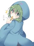  1other androgynous bangs biting blue_hoodie commentary_request green_eyes green_hair hair_between_eyes highres holding hood hood_up hoodie len&#039;en long_sleeves looking_back medium_hair ougi_hina shitodo_aoji simple_background translation_request white_background 