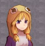  1girl adapted_costume alternate_eye_color bangs blonde_hair closed_mouth commentary_request flat_chest grey_background highres hood hood_up looking_at_viewer medium_hair moriya_suwako parka portrait smile solo touhou violet_eyes yan_pai 
