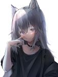  1girl absurdres animal_ear_fluff animal_ears bangs black_collar black_shirt closed_mouth collar collarbone commentary_request fang fang_out grey_hair hair_between_eyes hand_up highres i_hinoe original shirt short_sleeves simple_background smile solo upper_body violet_eyes white_background 