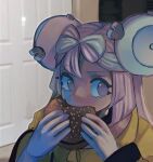  1girl biting burger character_hair_ornament door eating food hair_ornament holding holding_food indoors iono_(pokemon) jacket jerma985 k0t0h1ka photo-referenced pink_eyes pink_hair pokemon pokemon_(game) pokemon_sv solo upper_body yellow_jacket 