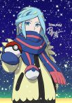  1boy aqua_eyes aqua_hair blue_mittens blue_scarf commentary_request dated grusha_(pokemon) highres holding holding_poke_ball jacket long_hair looking_at_viewer male_focus night outdoors poke_ball poke_ball_(basic) pokemon pokemon_(game) pokemon_sv scarf scarf_over_mouth signature sky solo sparkle tamura_(kouititamura) upper_body yellow_jacket 