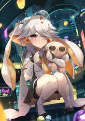  1girl absurdres bandaged_arm bandaged_foot bandages bangs black_0_0p capelet crossed_bangs eyepatch highres holding holding_toy looking_at_viewer medium_hair outdoors red_eyes ruby_(tower_of_fantasy) shorts smile squatting tower_of_fantasy toy white_hair 