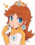  1girl artist_name biker_clothes bikesuit blue_eyes bodysuit breasts brown_hair cremanata crown earrings flower_earrings gloves heart highres jewelry lips mario_kart pointing pointing_at_self princess_daisy puckered_lips solo super_mario_bros. upper_body yellow_gloves 