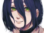  1girl black_choker blue_hair bonjindaaa chainsaw_man choker close-up green_eyes hair_between_eyes head_only highres looking_at_viewer reze_(chainsaw_man) short_hair simple_background smile solo white_background 