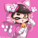  1girl ;3 ;d animal_costume animal_ears animal_hands animal_hood artist_name bangs bell black_hair blush callie_(splatoon) cat_costume cat_day cat_ears cat_girl cat_hood collar commentary_request drawn_whiskers earrings food hair_ornament hands_up highres hood hood_up iria_(yumeirokingyo) jewelry jingle_bell looking_at_viewer mole mole_under_eye neck_bell one_eye_closed open_mouth paw_pose paw_print pink_background pink_collar short_eyebrows simple_background smile solo splatoon_(series) splatoon_2 sushi swept_bangs symbol-shaped_pupils tail tentacle_hair thick_eyebrows twitter_username whiskers yellow_eyes 